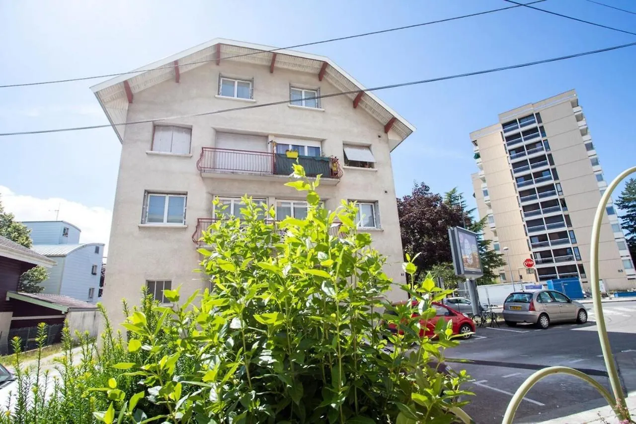 Le Chamonix Annecy Apartment 0*,